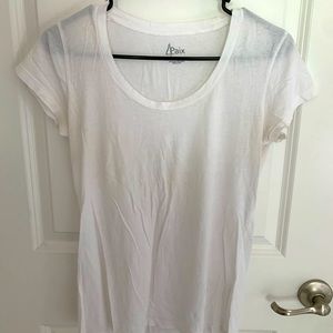Women’s white tee.